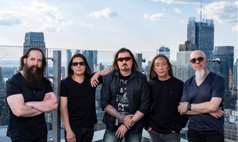 Review Dream Theater - A View From The Top Of The World