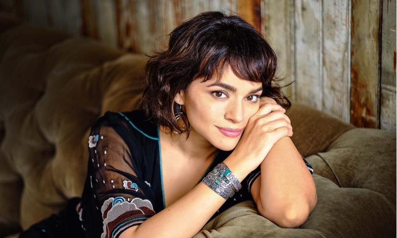 Review: Norah Jones - Pick Me Up Off The Floor | HIGHRESAUDIO