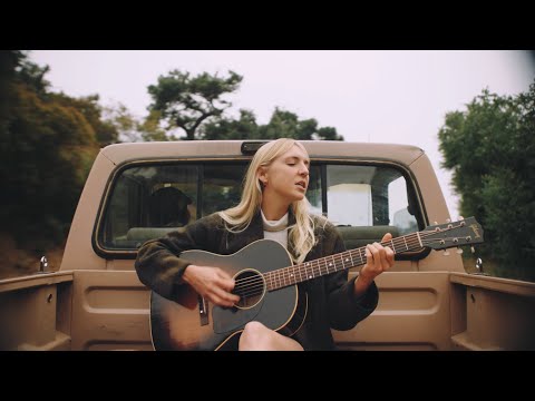 Video Erisy Watt - Anywhere With You