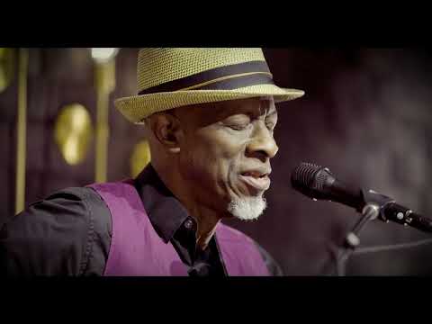 Video Keb' Mo' - 'Fussing and Fighting'