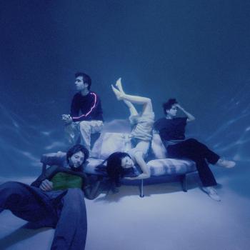 Cover Submarine