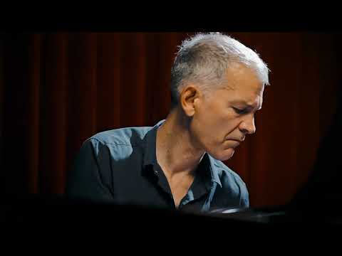 Video Brad Mehldau Plays The Beatles' 'Your Mother Should Know'