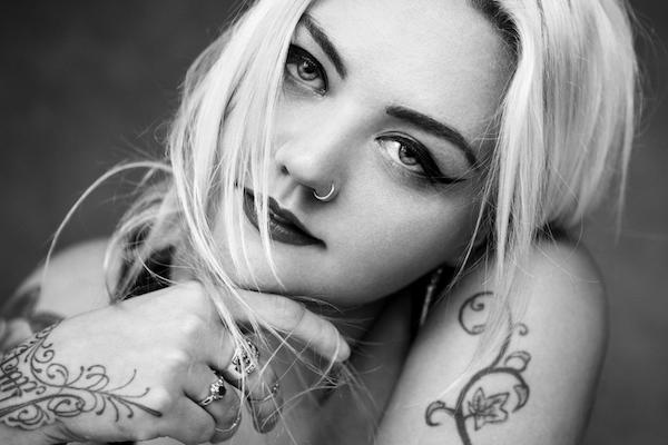 Artist Elle King Highresaudio