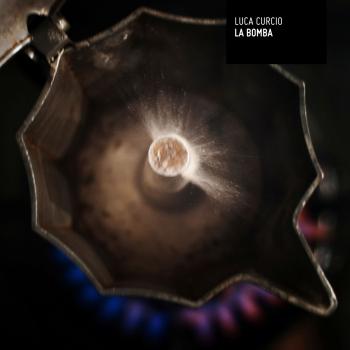 Cover La Bomba