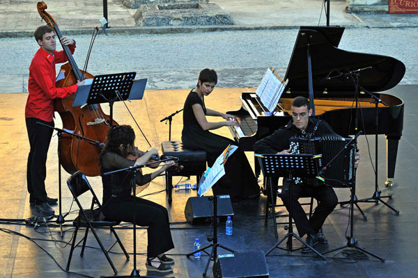 SpiriTango Quartet & Fanny Azzuro