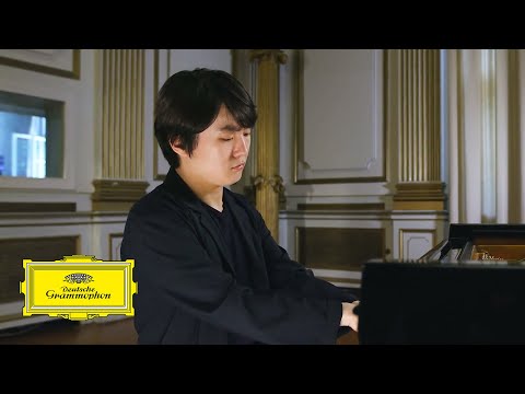 Video Seong-Jin Cho - Claude Debussy: Clair de lune [Suite bergamasque, L. 75]
