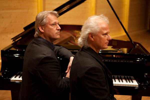 Piano Duo Eduard & Johannes Kutrowatz