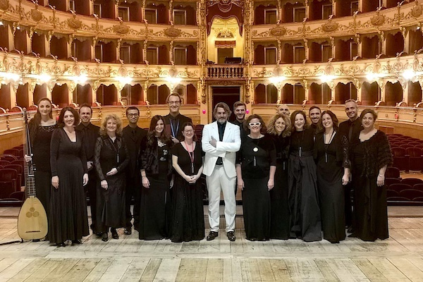 Intende Voci Ensemble, Orchestra Da Camera Canova & Mirko Guadagnini