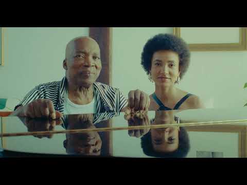 Video Milton Nascimento, esperanza spalding - Outubro