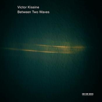 Cover Victor Kissine: Between Two Waves