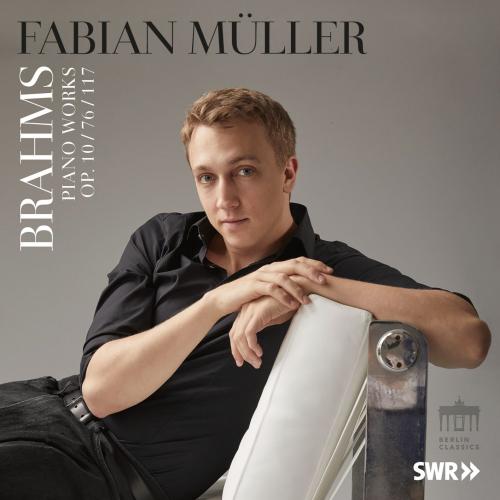 Cover Brahms: Piano Works (Op. 10, 76 & 117)