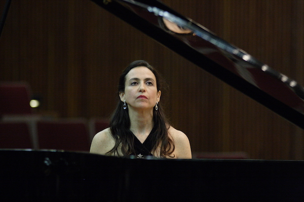 Sonia Rubinsky, Minas Gerais Philharmonic Orchestra & Fabio Mechetti