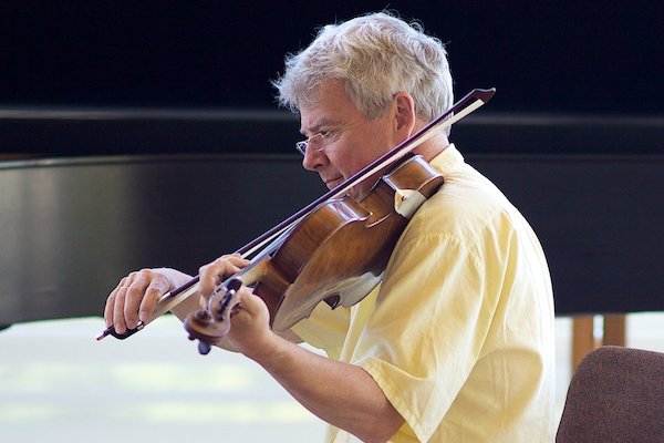 Rosebud String Quartet with Steven Dann