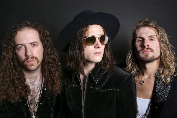 Tyler Bryant & The Shakedown