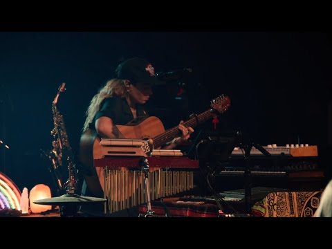 Video Tash Sultana - Coma (MTV Unplugged, Live In Melbourne)
