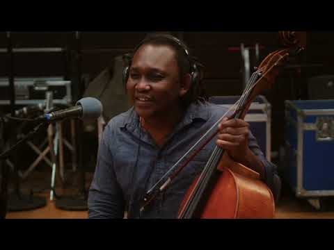 Video Simply Beautiful Miro - Seckou Keita & BBC Concert Orchestra feat. Abel Selaocoe
