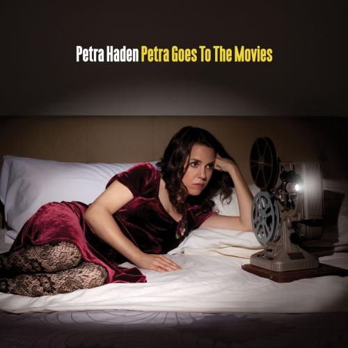 Cover Petra Goes To The Movies